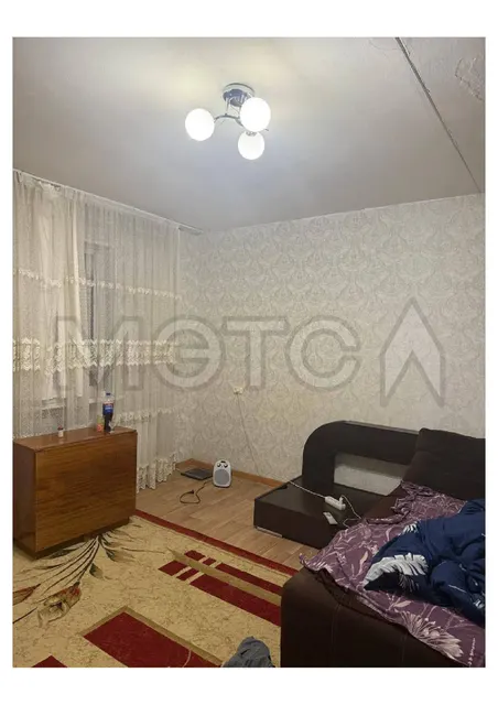 1/2 доля квартиры в Нижнем Тагиле