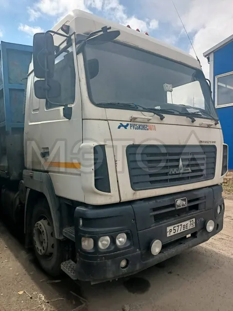 Грузовой седельный тягач МАЗ 5440В9-1420-031, 2017 года