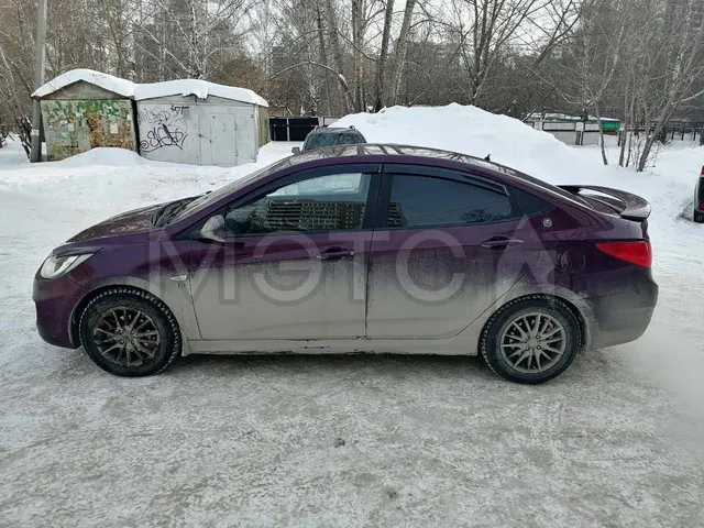 Hyundai Solaris, 2012 года, 107 лс, 267000 км, АКПП