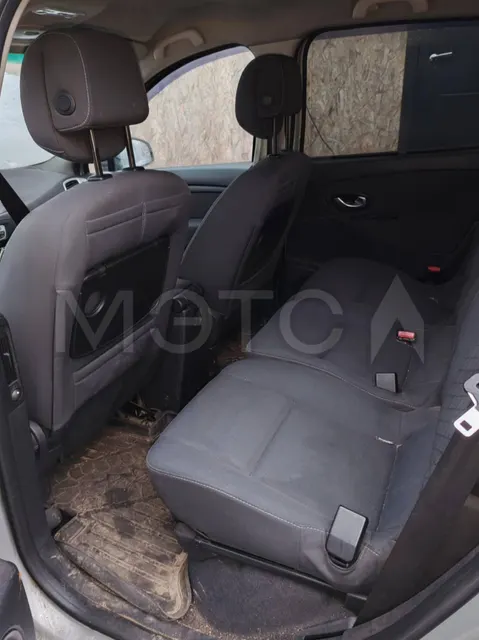 Renault Scenic, 2010 года, 106 лс, 220596 км