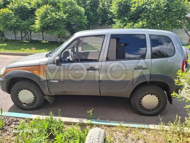 Chevrolet Niva, 2010 года, 80 лс, 187177 км, полный привод
