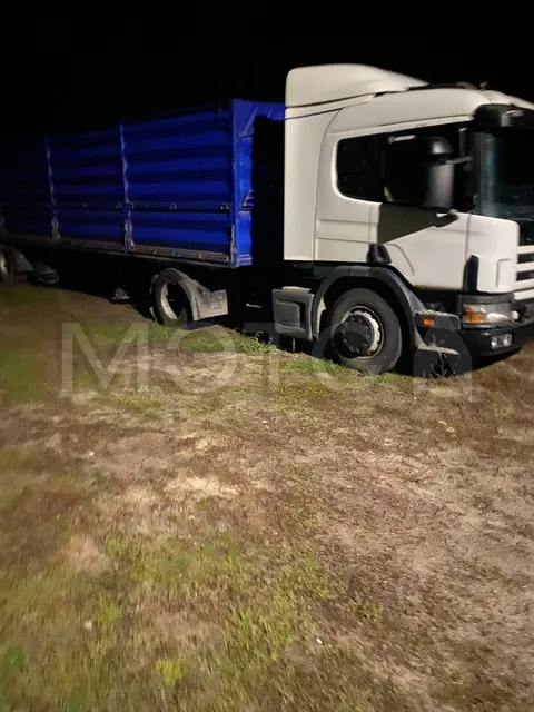 Грузовой тягач седельный СКАНИЯ Р114 GA4X2NA 340, 2004 года