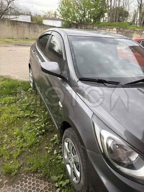 Hyundai Solaris, 2011 года, 107 лс, АКПП
