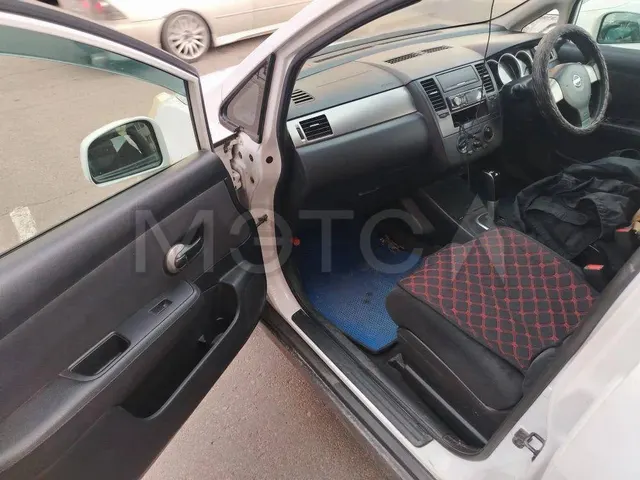 Nissan Tiida, 2010 года, 110 лс, 218702 км, АКПП