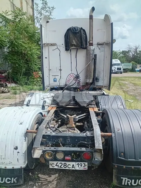 Грузовой автомобиль Kenworth T2000, 2001 года