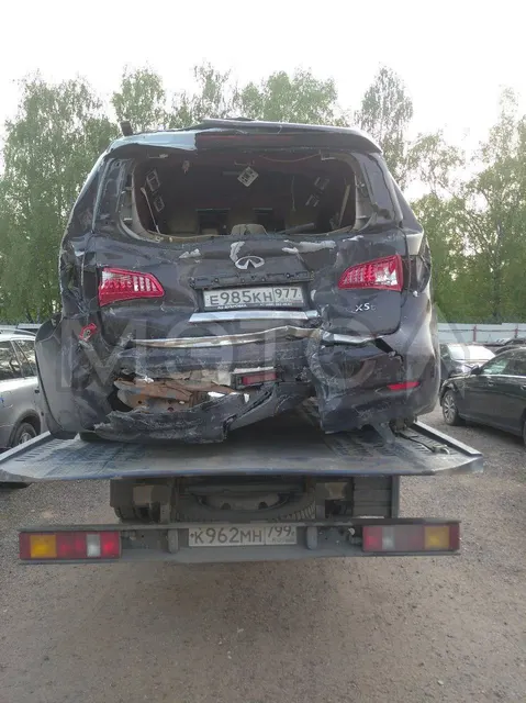 Infiniti QX56, 2012 года, 405 лс, 100000 км, полный привод, АКПП