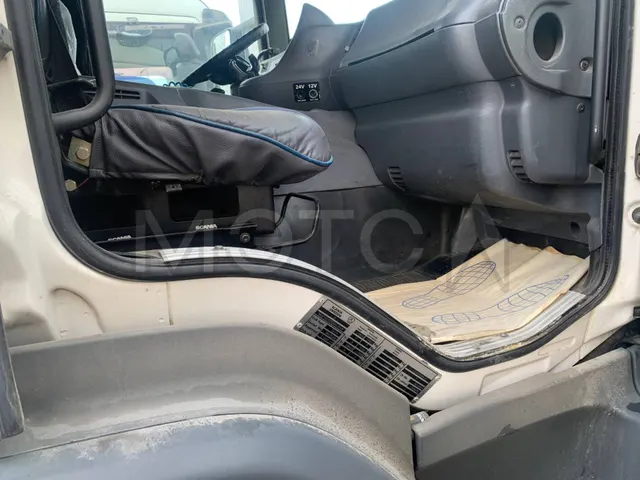 Грузовой тягач седельный SCANIA P114 GA4X2NA 340, 2007 года