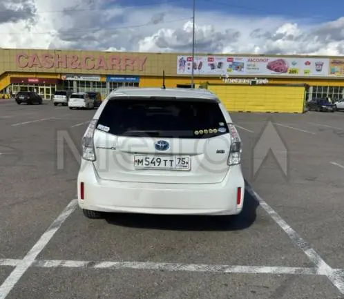 Toyota Prius Alpha, 2014 года, 99 лс, 258000 км, АКПП