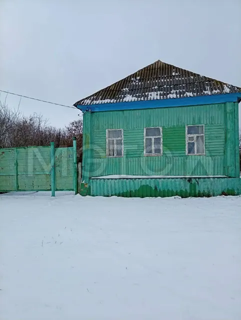 1/2 доля дома, доли зданий и 1/2 доля земельного участка в Саратовской обл.