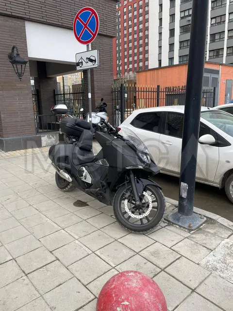 Мотоцикл HONDA NM4, 2015 года