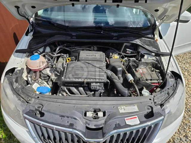 Skoda Rapid, 2015 года, 110 лс, 483000 км, АКПП