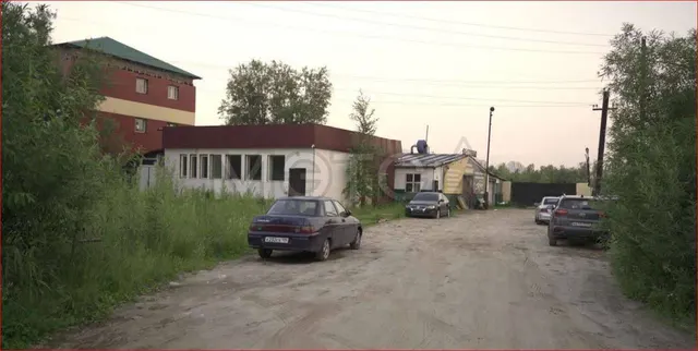 Помещения и земельные участки в Сургуте