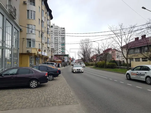 Объект незавершенного строительства и земельный участок 1423 кв.м. в Сочи