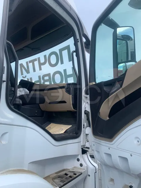 Грузовой тягач седельный Mercedes Actros 2042LS, 2019 года