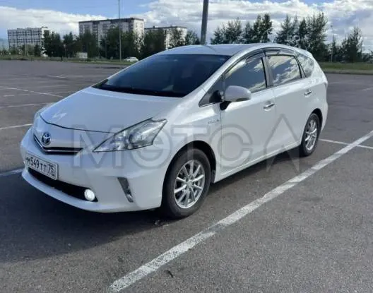 Toyota Prius Alpha, 2014 года, 99 лс, 258000 км, АКПП