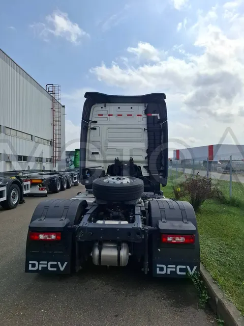 Седельный тягач Dongfeng KX 4x2, 2023 года