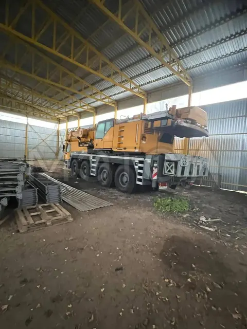 Кран на спецшасси Liebherr LTM 1100-42, 2012 года