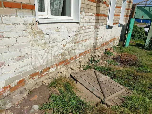 Дом 61,8 кв.м, постройки и земельный участок 1258+/-12,41 кв.м. в Саратовской обл.