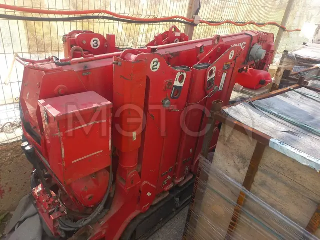 Кран-манипулятор гусеничный UNIC URW295C1GM (Furukawa), 2012 года.