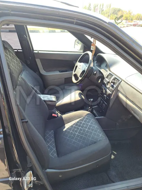 Lada Priora, 2009 года, 97,9 лс