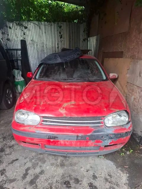 Volkswagen Golf, 1999 года, 75 лс