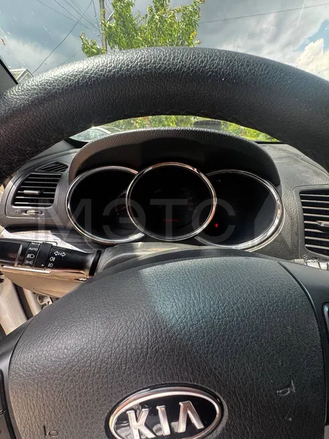 Kia Sorento, 2011 года, 174 лс, АКПП