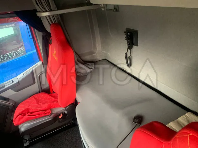 Грузовой тягач седельный Renault T 4X2, 2019 года