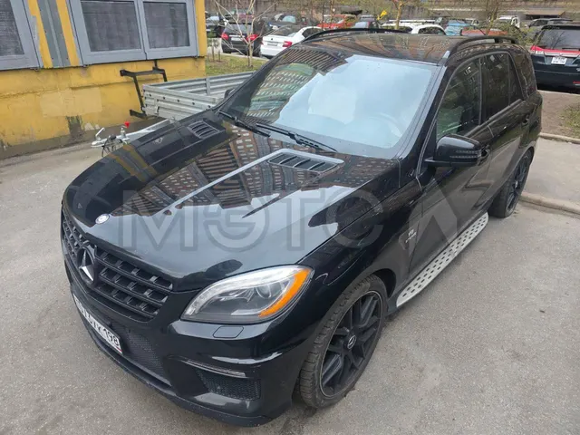 Mercedes-Benz M-Класс AMG, 2012 года, 525 лс, 200000 км, полный привод, АКПП