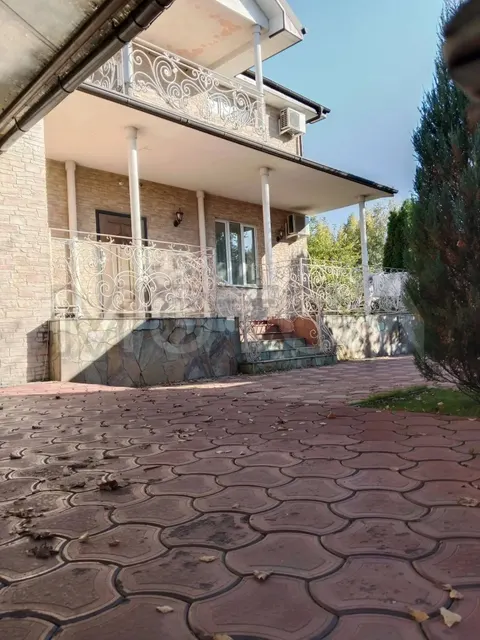 Дом 353,8 кв.м. и земельный участок 1131 кв.м. в Челябинске