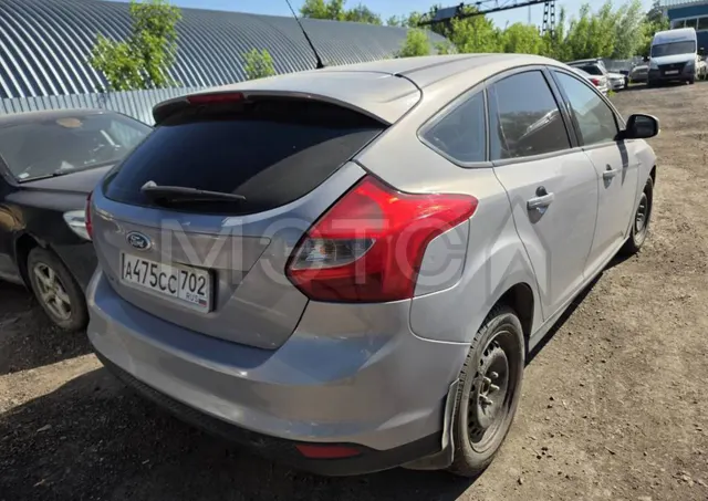 Ford Focus, 2011 года, 104 лс