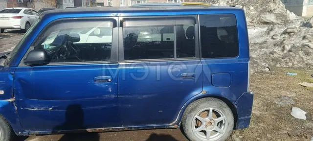 Toyota bB, 2000 года, 88 лс, 300000 км, АКПП