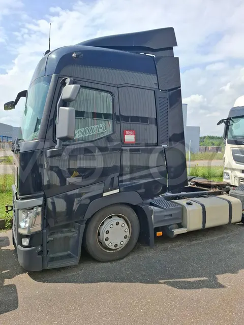 Грузовой тягач шасси Renault T-SERIE 4x2, 2016 года