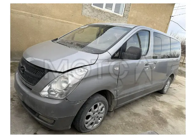 Hyundai Grand Starex, 2012 года, 145 лс