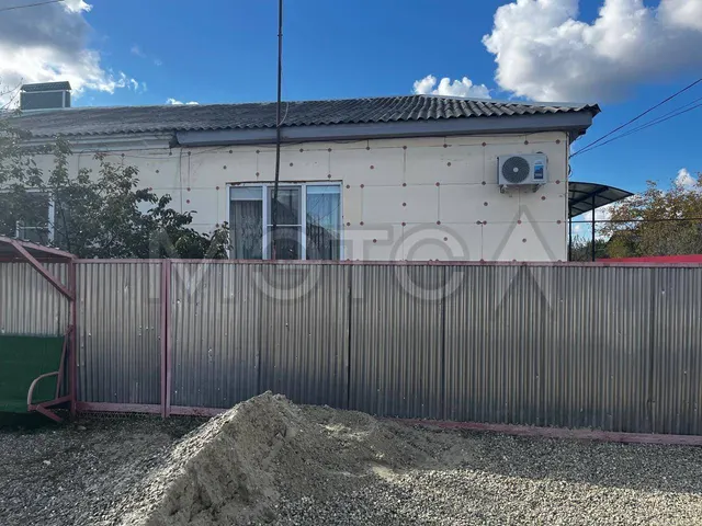 Квартира 123 кв.м. и земельный участок 886 кв.м. в Адыгее