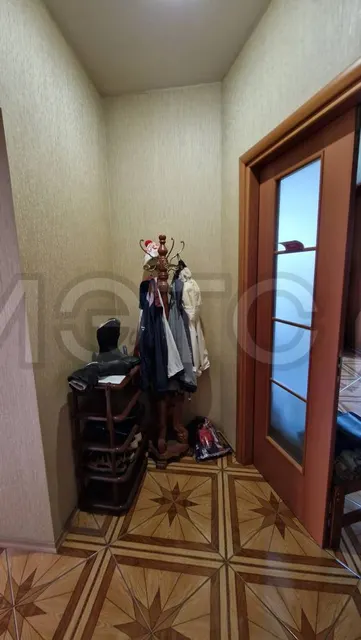 Дом 459,3 кв.м, здание 80,3 кв.м. и земельные участки в Московской обл.