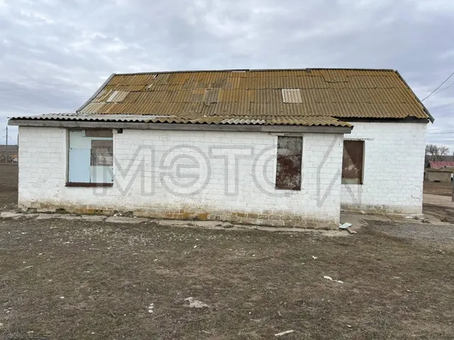 Здание 144,5 кв.м. и земельный участок 336 кв.м. в Калмыкии
