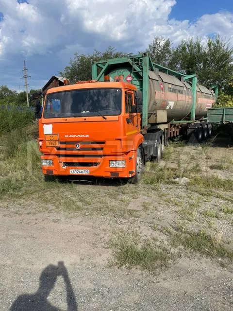 Седельный тягач КамАЗ, 2018 года