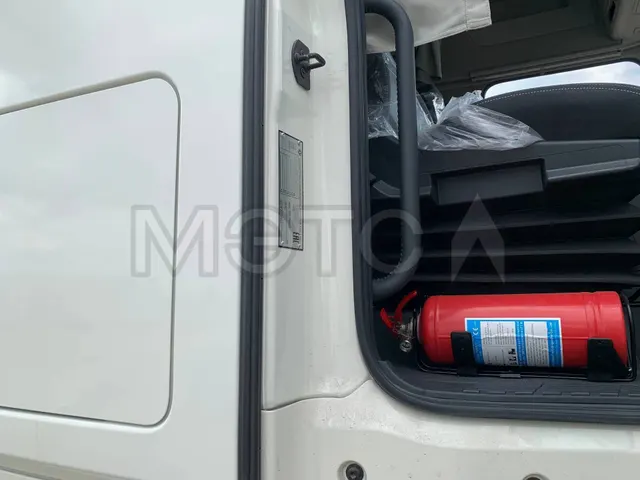 Седельный тягач Dongfeng GX 4x2, 2024 года