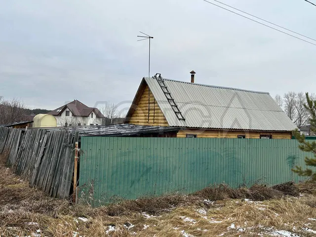 Дом 43,9 кв.м и земельный участок 1010+/-11 кв.м в Кургане