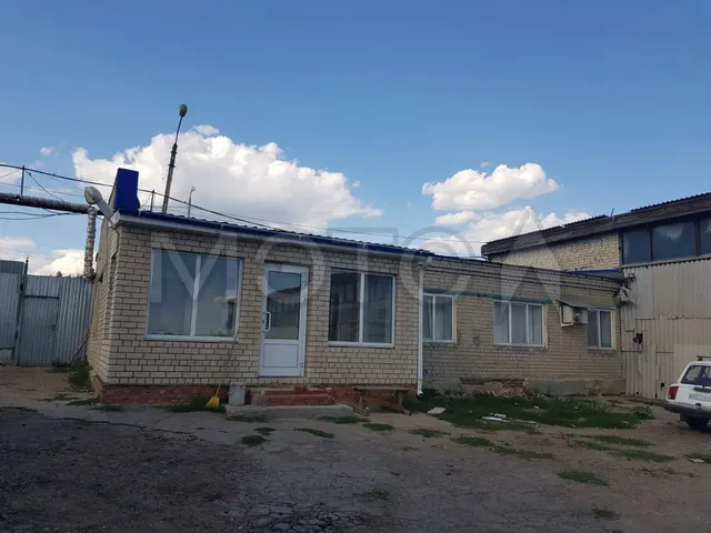 Здания и право аренды земельного участка в Саратове