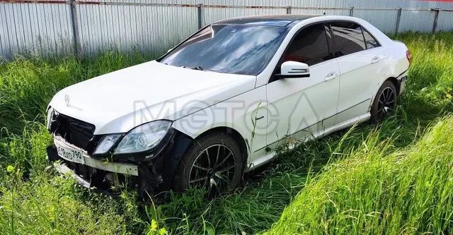 Mercedes-Benz E-Класс, 2011 года, 184 лс, 250000 км, АКПП