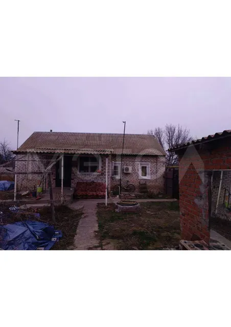 1/2 доля дома и 1/2 доля земельного участка в Астраханской обл.