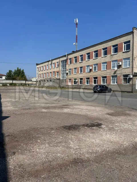 1/2 доля помещения в Саратовской обл.