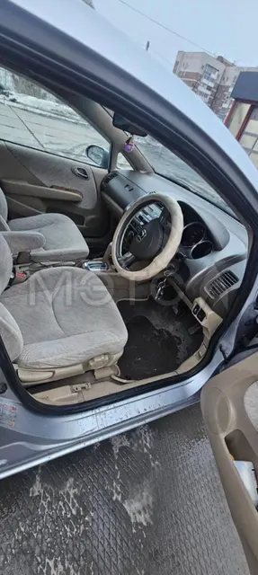 Honda Fit Aria, 2003 года, 90 лс