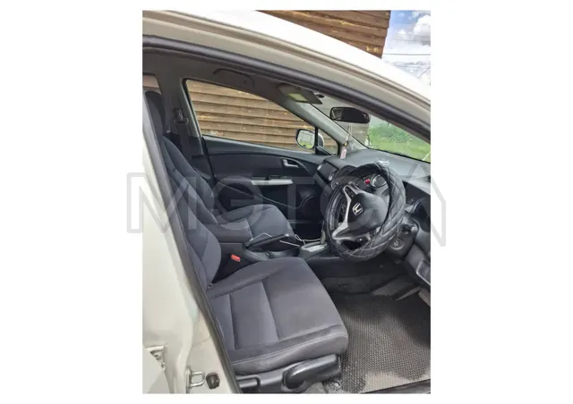 Honda Insight, 2010 года, 101,6 лс, 178614 км