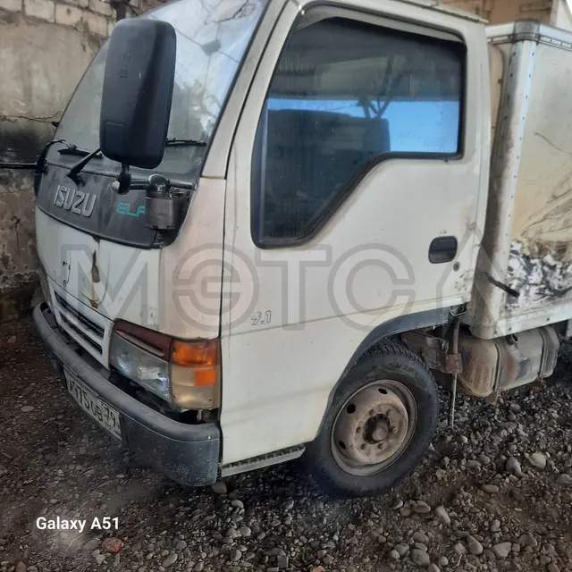 Автомобиль «ISUZU-ELF», 1993 года