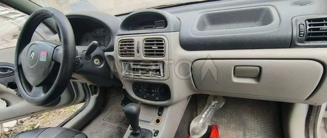 Renault Symbol, 2006 года, 98 лс, 180000 км, АКПП