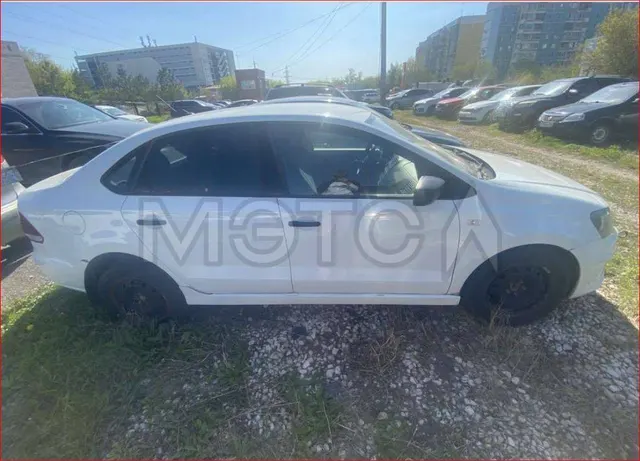 Volkswagen Polo, 2019 года, 90 лс