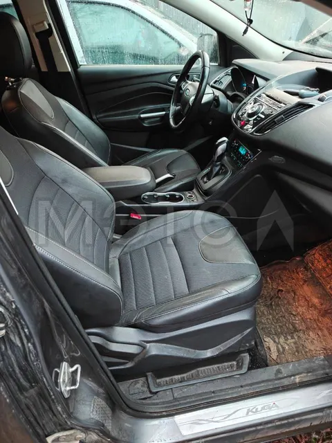 Ford Kuga, 2013 года, 182,2 лс, 172200 км, полный привод, АКПП