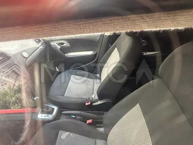 Volkswagen Polo, 2011 года, 105 лс, 200000 км, АКПП